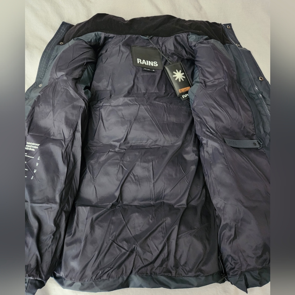 RAINS Insulated Puffer Vest ~NAVY ~MEDIUM **NEW - Picture 5 of 12